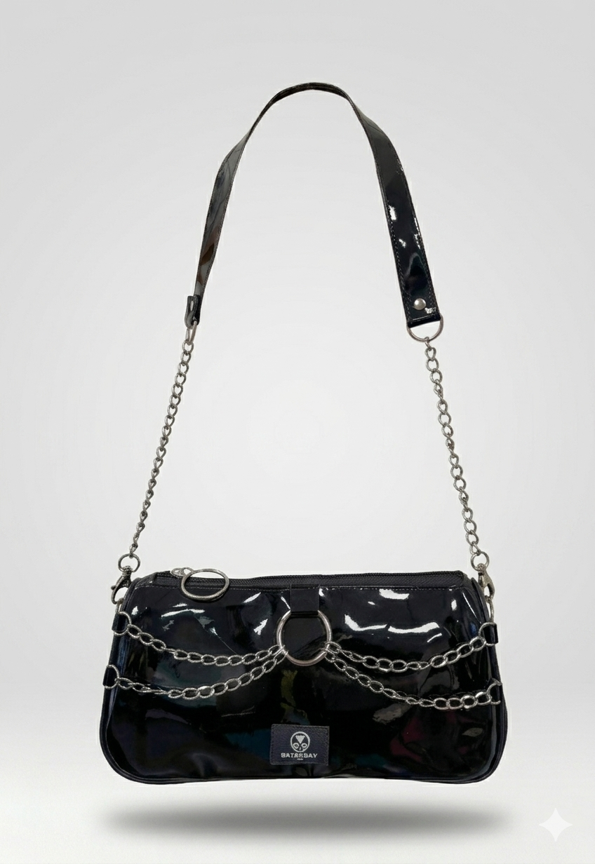 BAGUETTE GLOSS & CHAINS
